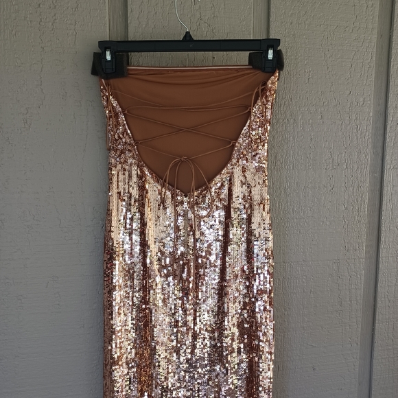 Alice And Olivia Fifi Sequin Strapless Maxi Dress Size 2 Lace Up Back Tan Bronze - Picture 6 of 15